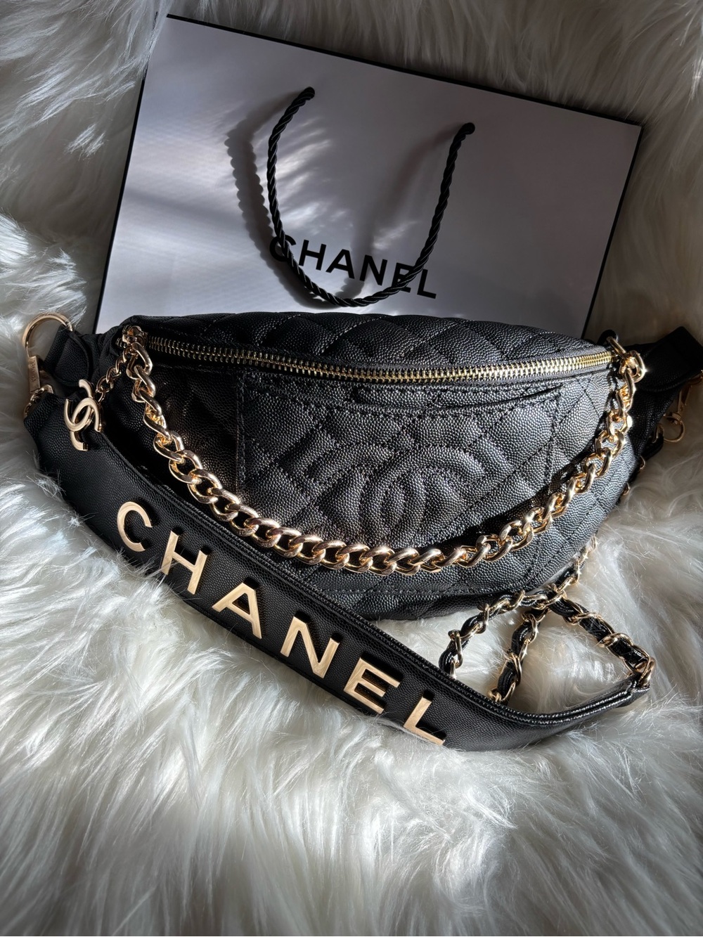 CC BEAUTE Quilted Crossbody Belt Bag with Gold Chain